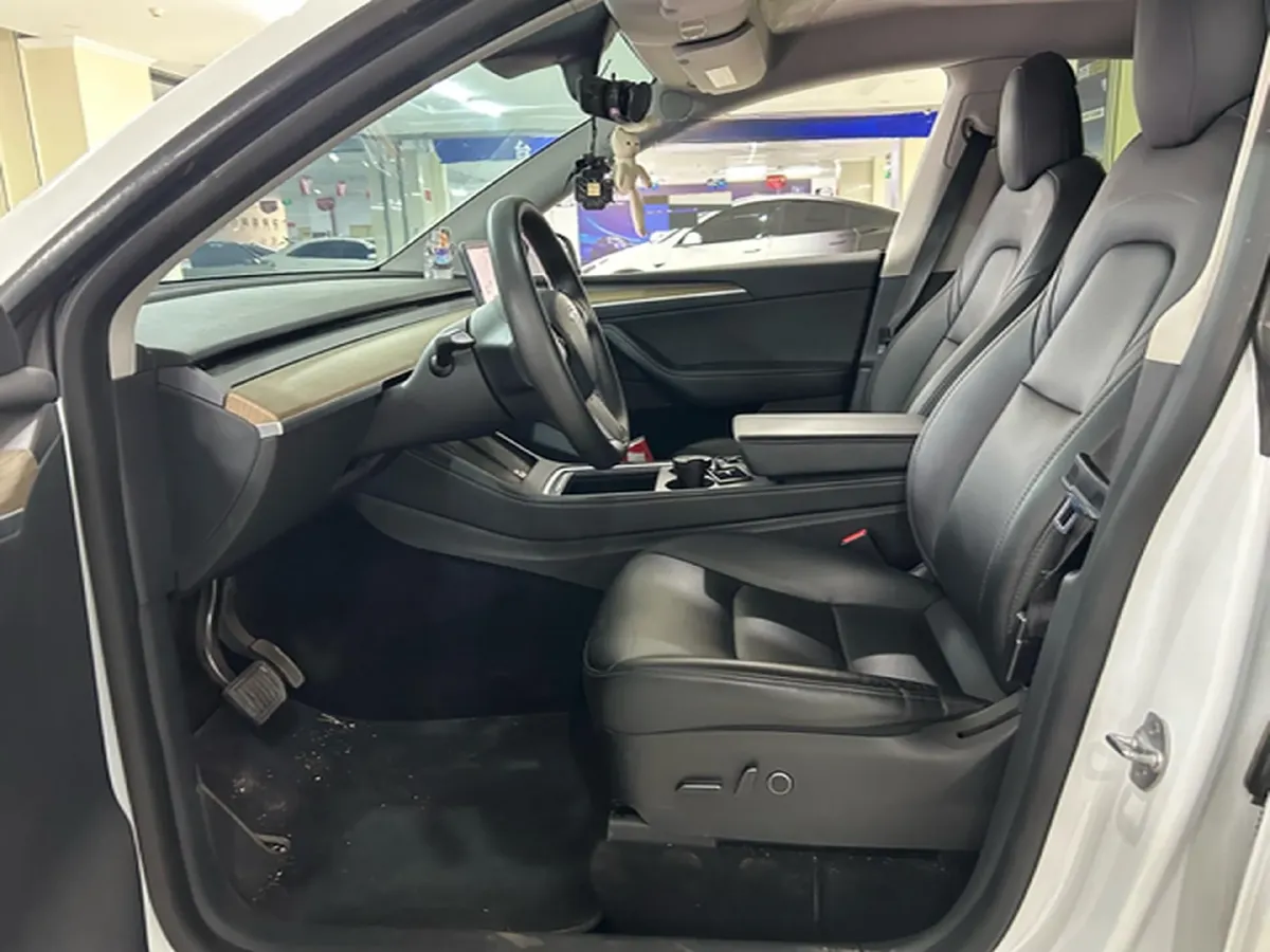 2021 MINI COUNTRYMAN 1.5T 136HP L3 8AT,autocango,china used car exporter,china ev exporter,chinese used car exporter,chinese used ev exporter