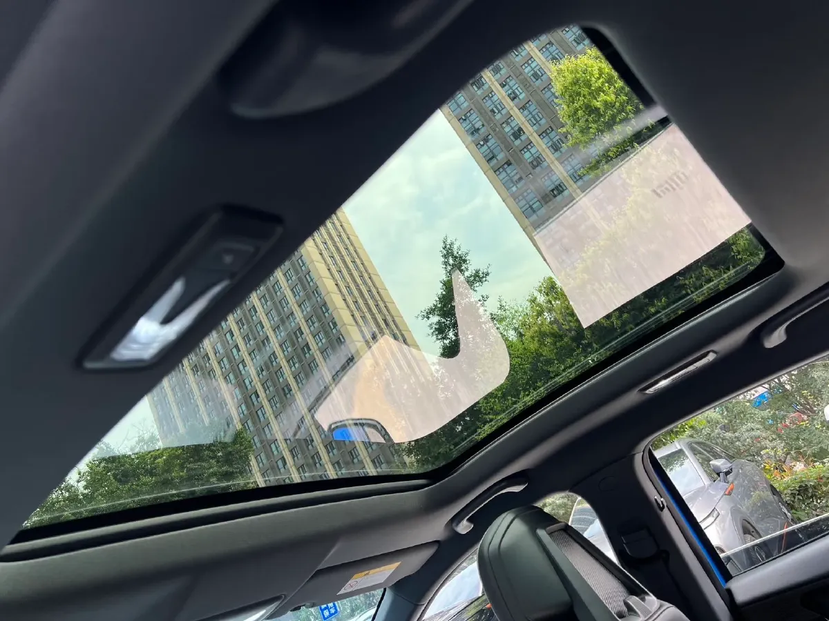 2022 ChangAn UNI-V 1.5T 188HP L4 7DCT,autocango,china used car exporter,china ev exporter,chinese used car exporter,chinese used ev exporter