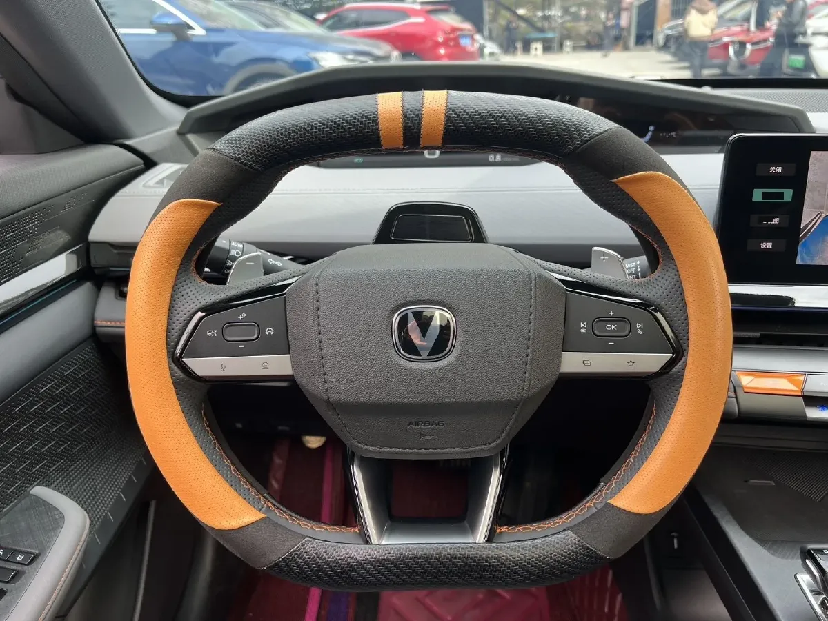 2022 ChangAn UNI-V 1.5T 188HP L4 7DCT,autocango,china used car exporter,china ev exporter,chinese used car exporter,chinese used ev exporter