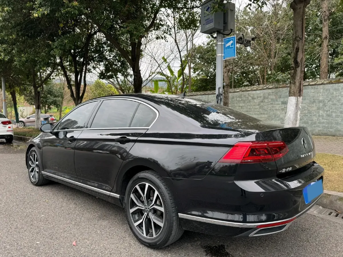 2020 Volkswagen Magotan 2.0T 186HP L4 7DCT,autocango,china used car exporter,china ev exporter,chinese used car exporter,chinese used ev exporter