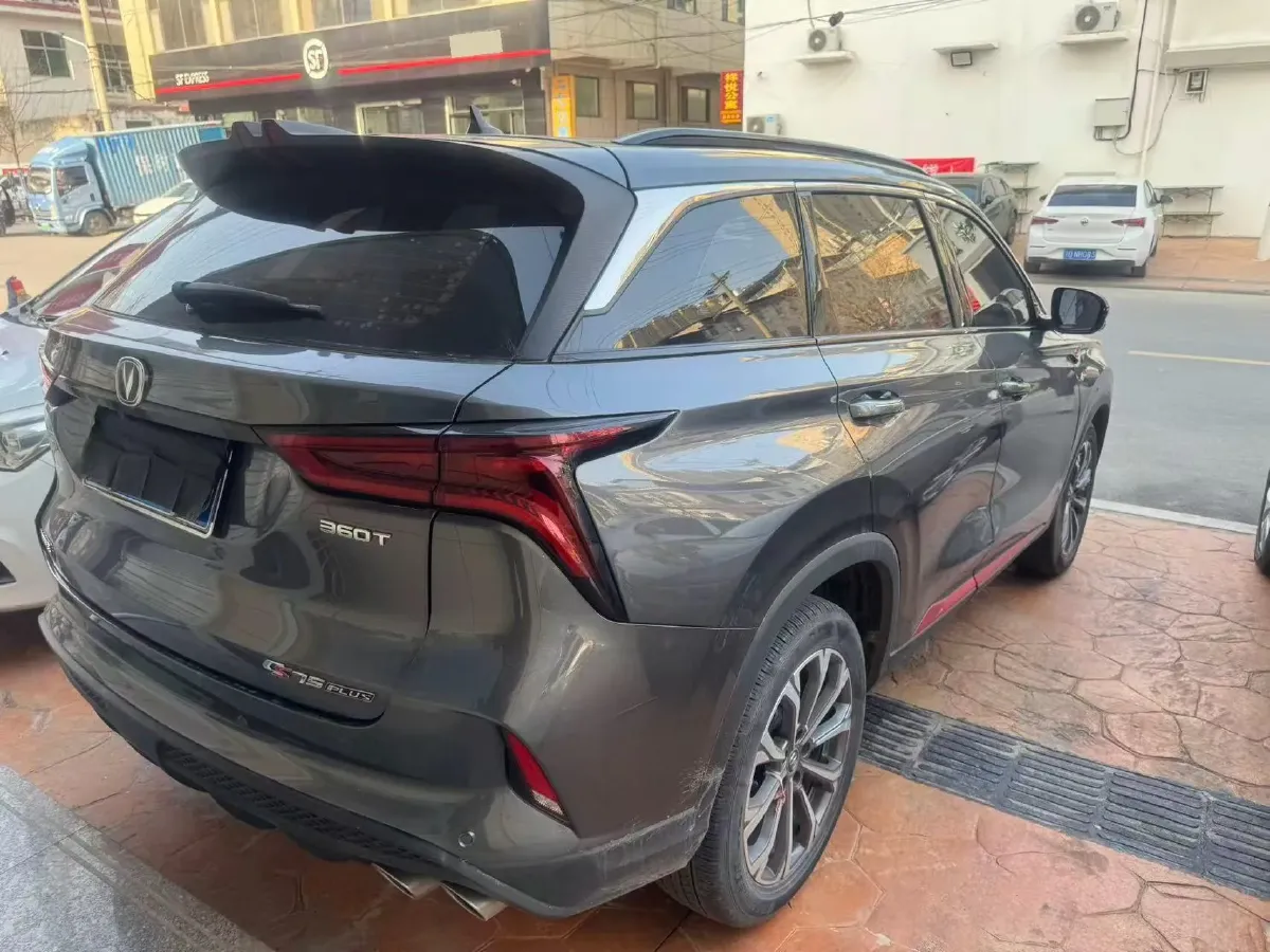 2022 ChangAn CS75 Plus 2.0T 233HP L4 8AT,autocango,china used car exporter,china ev exporter,chinese used car exporter,chinese used ev exporter