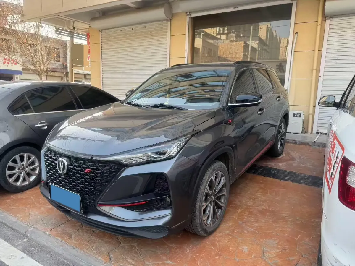 2022 ChangAn CS75 Plus 2.0T 233HP L4 8AT,autocango,china used car exporter,china ev exporter,chinese used car exporter,chinese used ev exporter
