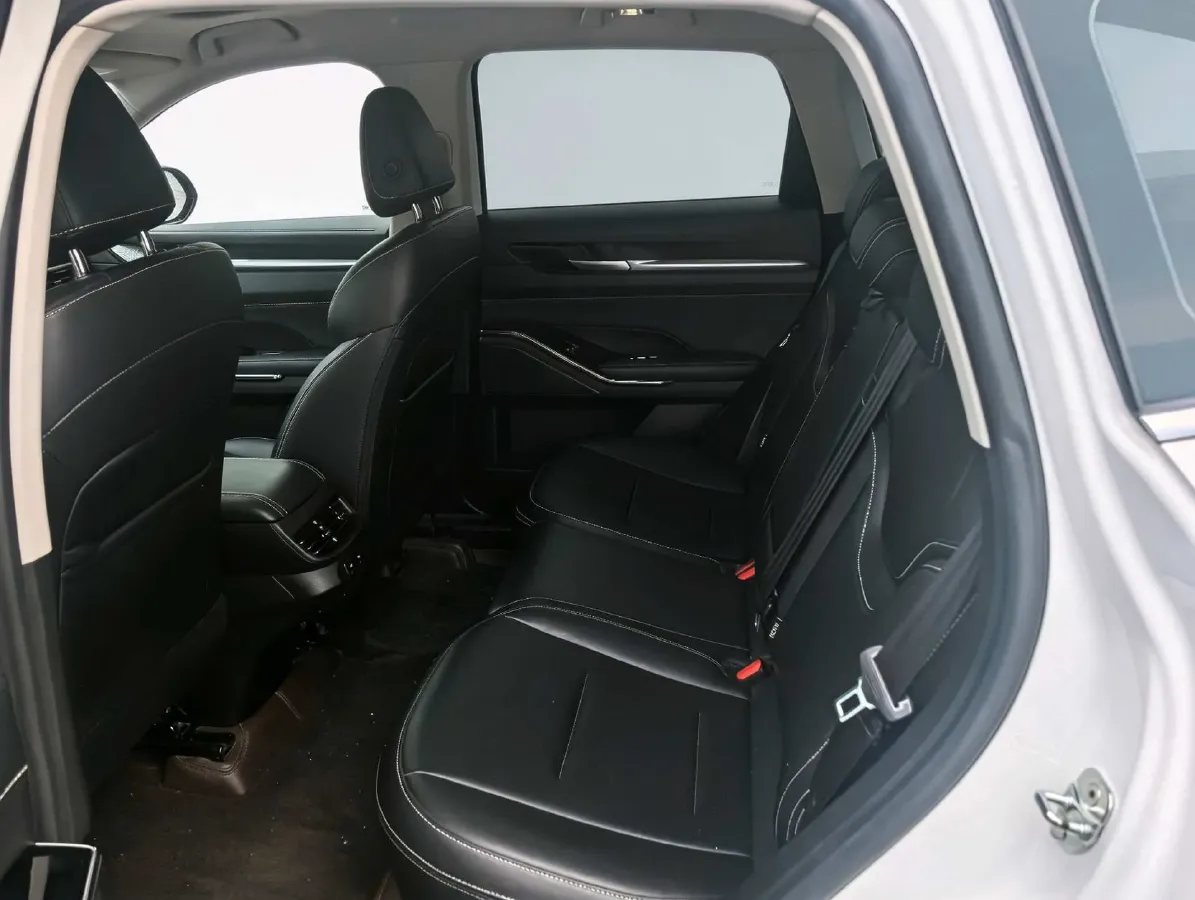 2021 Haval H6 1.5T 169HP L4 7DCT,autocango,china used car exporter,china ev exporter,chinese used car exporter,chinese used ev exporter