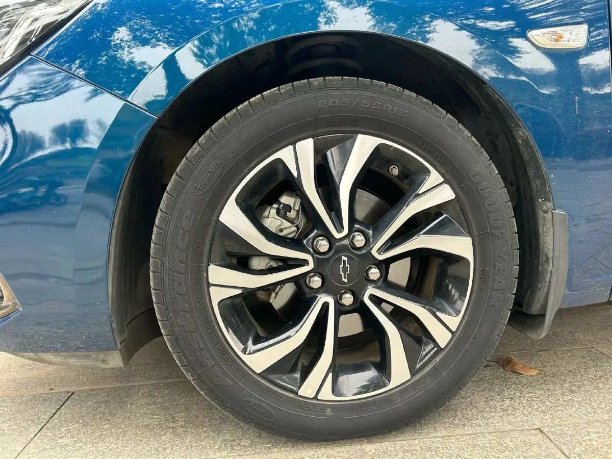 2020 Chevrolet Monza 1.3T 163HP L3 6AT,autocango,china used car exporter,china ev exporter,chinese used car exporter,chinese used ev exporter