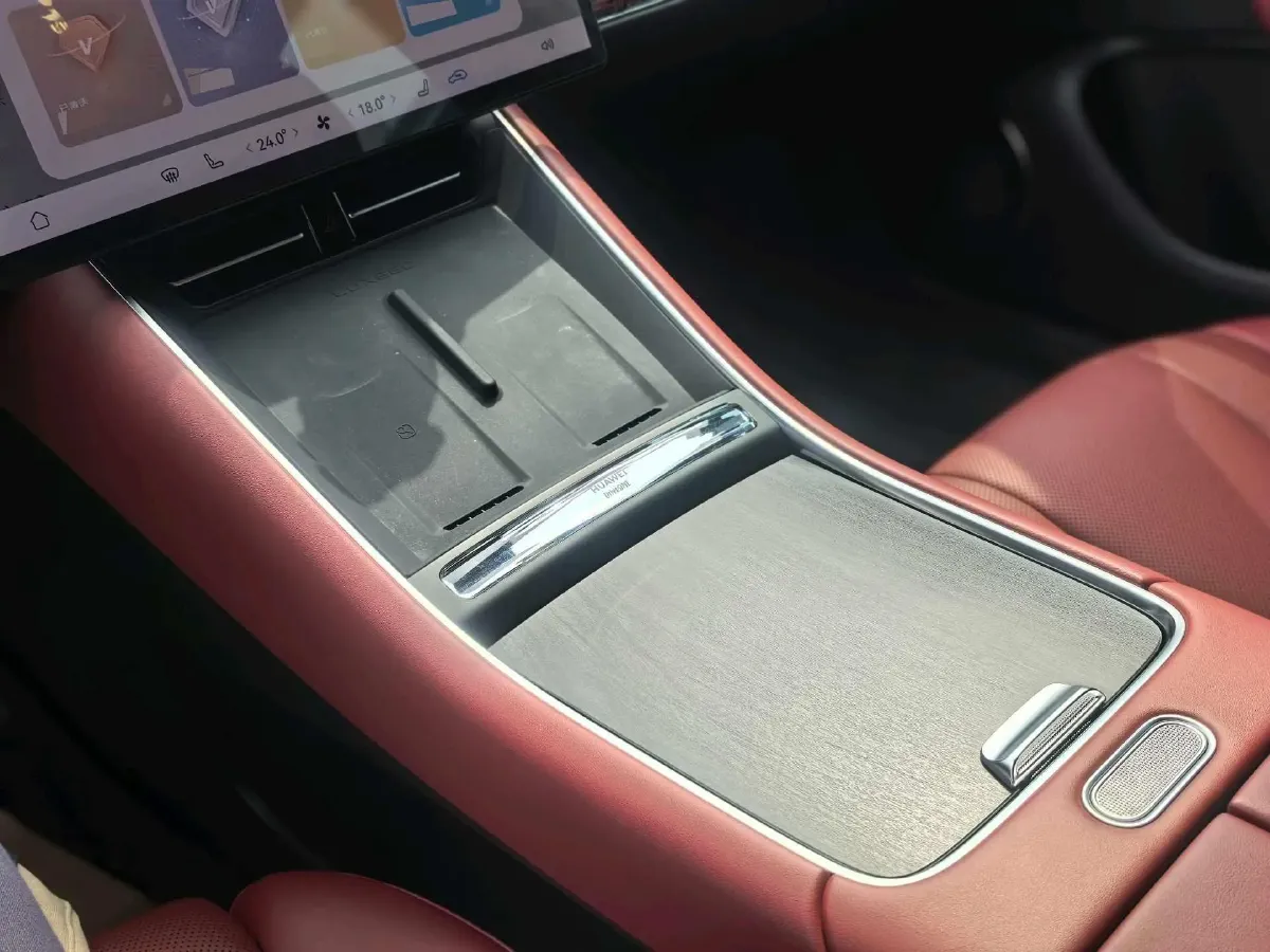 2024 Luxeed S7 BEV 82KWH,autocango,china used car exporter,china ev exporter,chinese used car exporter,chinese used ev exporter