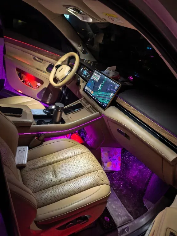 2024 AITO AITO M7 1.5T 152HP L4 REEV 42KWH,autocango,china used car exporter,china ev exporter,chinese used car exporter,chinese used ev exporter