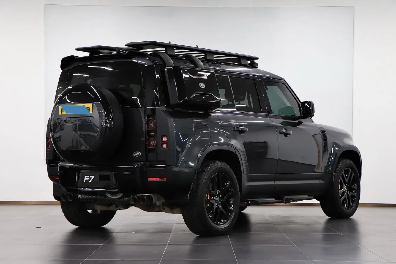 2023 Land Rover Defender 3.0T 400HP L6 8AT,autocango,china used car exporter,china ev exporter,chinese used car exporter,chinese used ev exporter