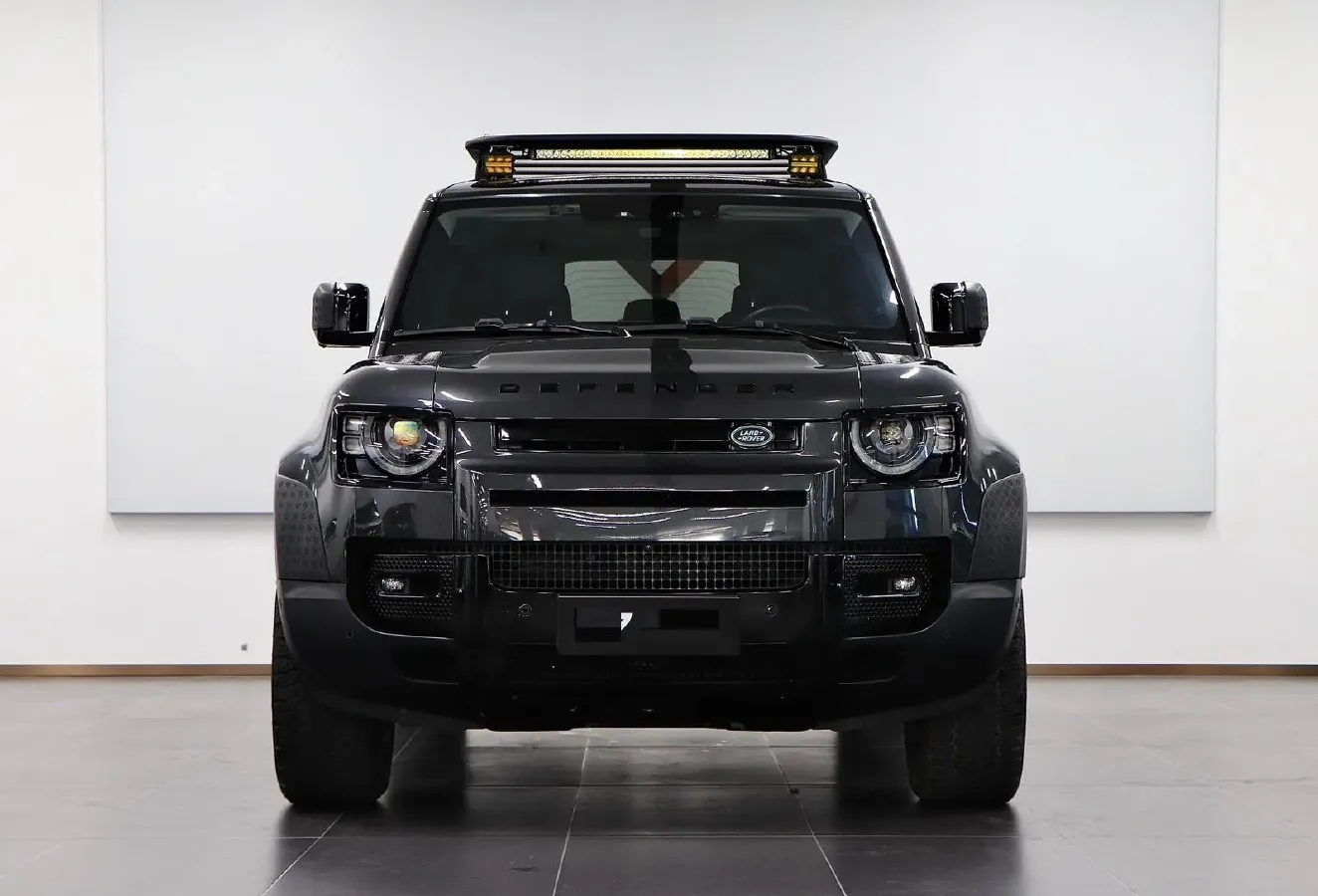 2023 Land Rover Defender 3.0T 400HP L6 8AT,autocango,china used car exporter,china ev exporter,chinese used car exporter,chinese used ev exporter