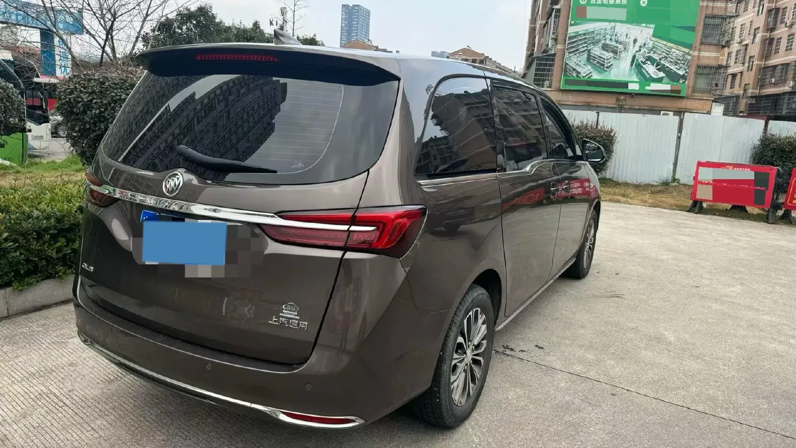 2023 Buick GL8 2.0T 237HP L4 9AT,autocango,china used car exporter,china ev exporter,chinese used car exporter,chinese used ev exporter