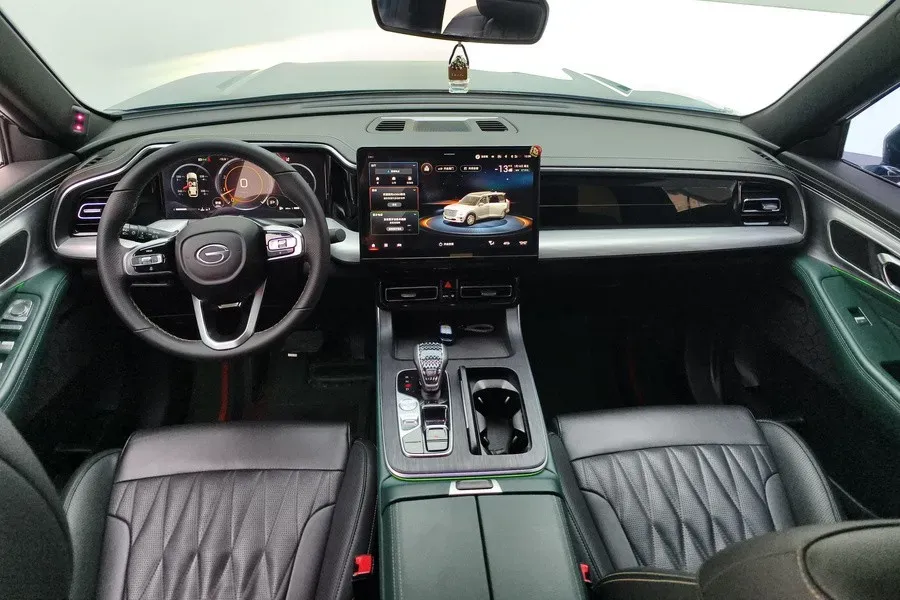 2022 GAC Trumpchi GS8 2.0T 252HP L4 8AT,autocango,china used car exporter,china ev exporter,chinese used car exporter,chinese used ev exporter