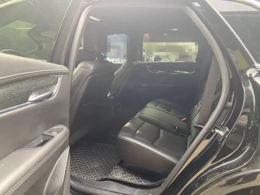 2021 Cadillac XT5 2.0T 237HP L4 9AT,autocango,china used car exporter,china ev exporter,chinese used car exporter,chinese used ev exporter