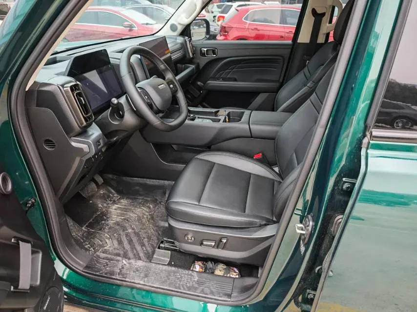 2025 Haval Raptor 2.0T 238HP L4 9DCT,autocango,china used car exporter,china ev exporter,chinese used car exporter,chinese used ev exporter