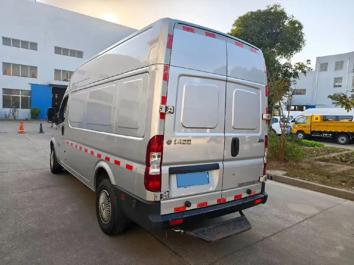 2023 DongFeng DFAC YuFeng 2.3T 143HP L4 6MT,autocango,china used car exporter,china ev exporter,chinese used car exporter,chinese used ev exporter