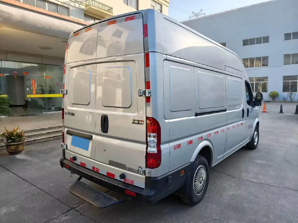 2023 DongFeng DFAC YuFeng 2.3T 143HP L4 6MT,autocango,china used car exporter,china ev exporter,chinese used car exporter,chinese used ev exporter