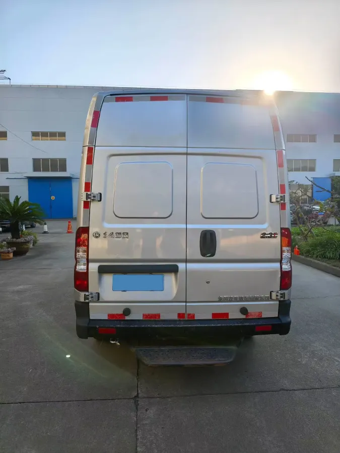 2023 DongFeng DFAC YuFeng 2.3T 143HP L4 6MT,autocango,china used car exporter,china ev exporter,chinese used car exporter,chinese used ev exporter