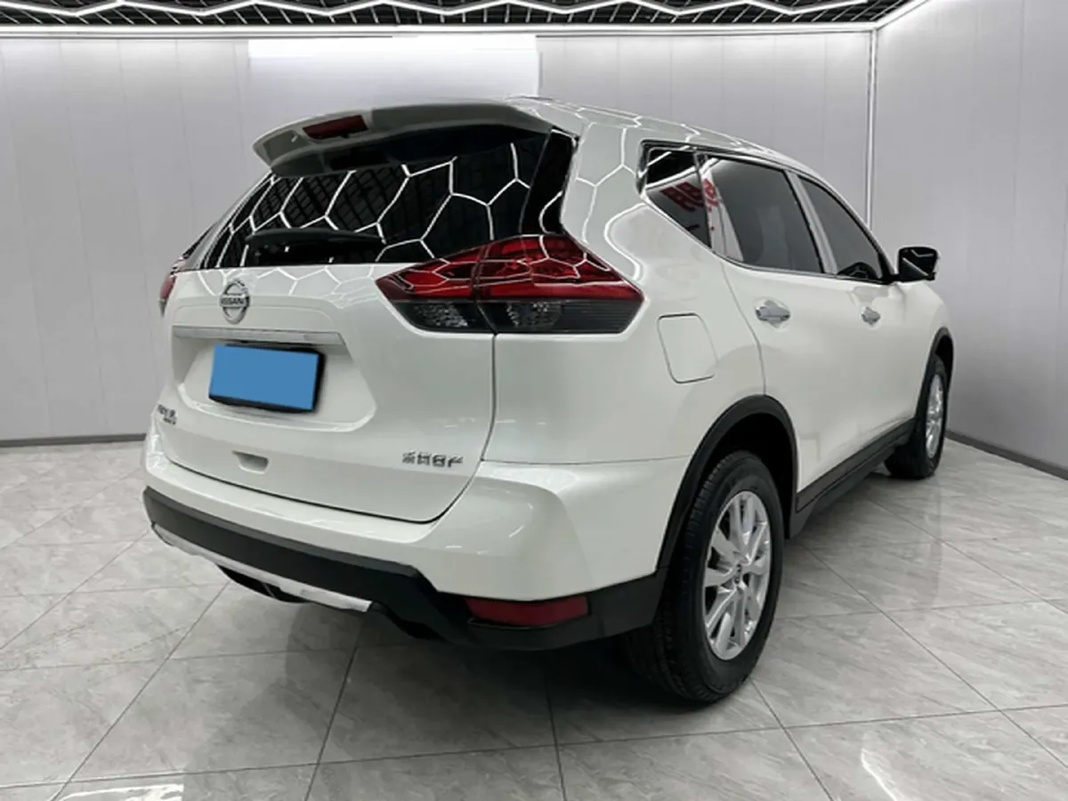 2023 Nissan X-Trail 2.0L 151HP L4 CVT,autocango,china used car exporter,china ev exporter,chinese used car exporter,chinese used ev exporter