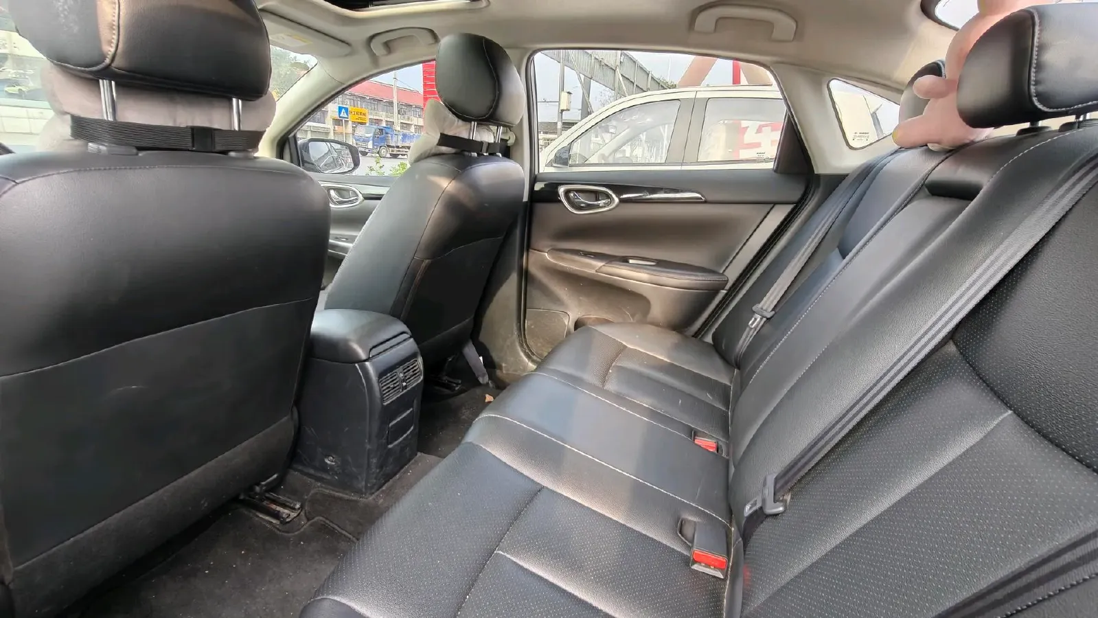 2021 Nissan Sylphy 1.6L 122HP L4 CVT,autocango,china used car exporter,china ev exporter,chinese used car exporter,chinese used ev exporter