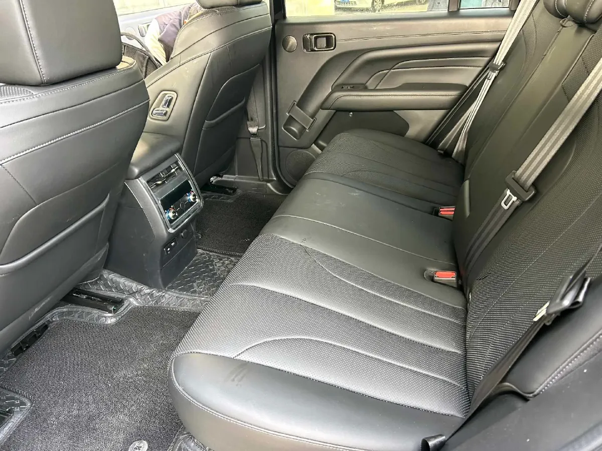 2025 Haval H9 2.0T 224HP L4 8AT,autocango,china used car exporter,china ev exporter,chinese used car exporter,chinese used ev exporter