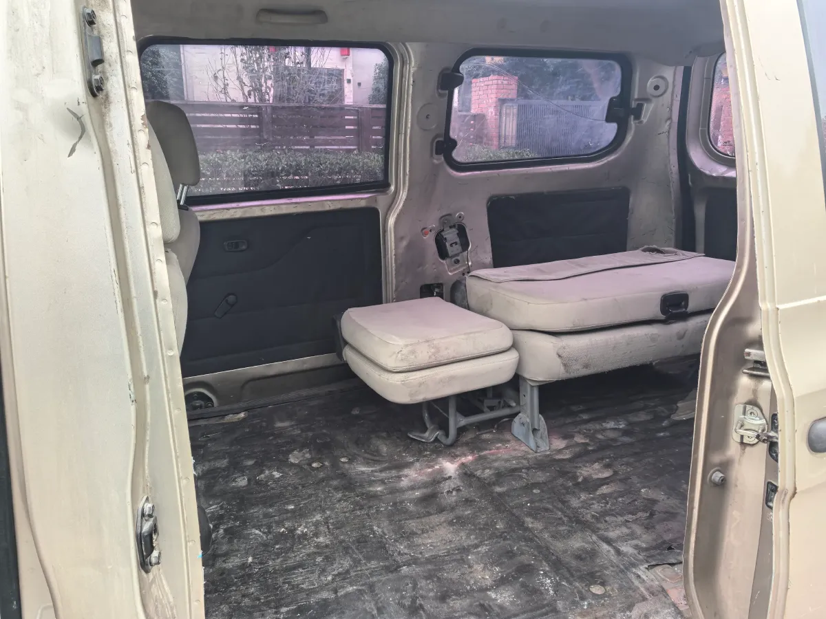 2019 WuLing HongGuang V 1.5L 99HP L4 6MT,autocango,china used car exporter,china ev exporter,chinese used car exporter,chinese used ev exporter