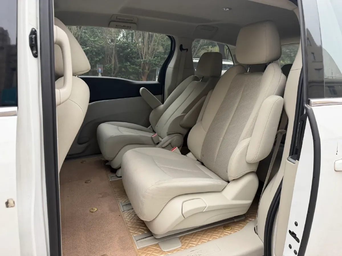 2021 Buick GL8 2.0T 237HP L4 9AT,autocango,china used car exporter,china ev exporter,chinese used car exporter,chinese used ev exporter