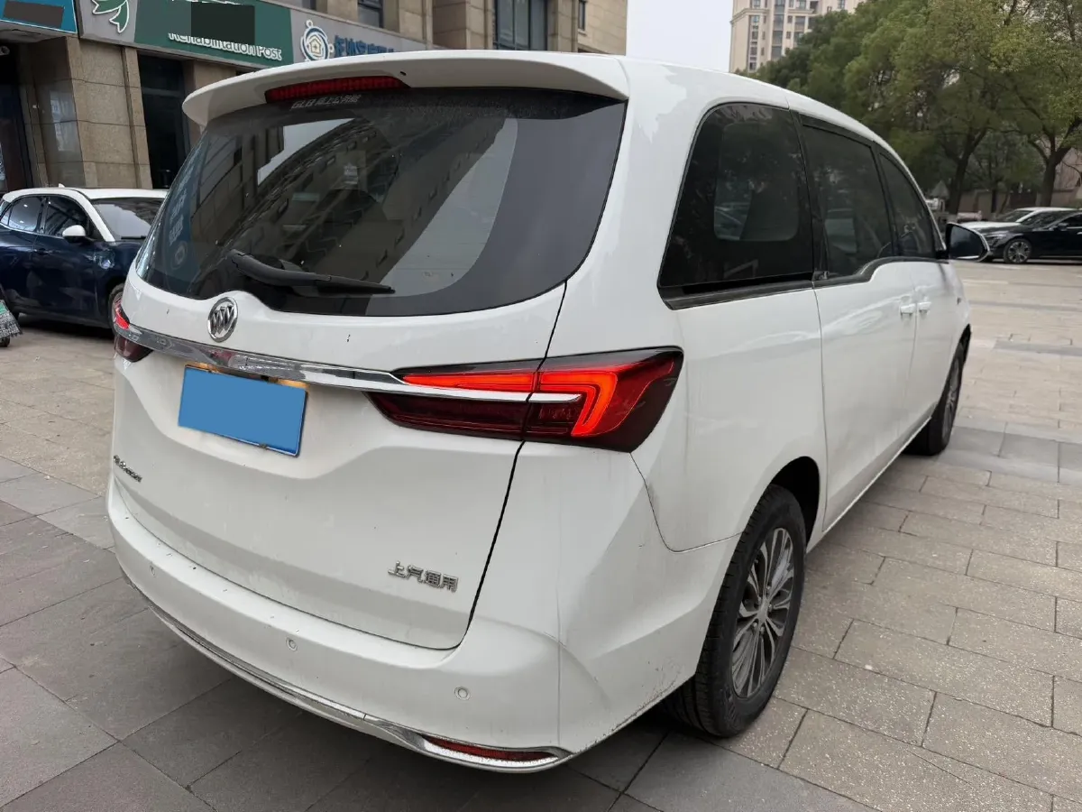 2021 Buick GL8 2.0T 237HP L4 9AT,autocango,china used car exporter,china ev exporter,chinese used car exporter,chinese used ev exporter