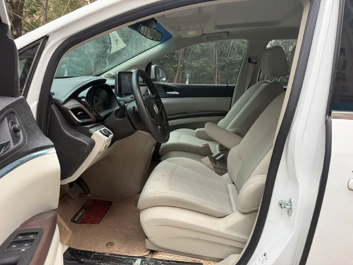 2021 Buick GL8 2.0T 237HP L4 9AT,autocango,china used car exporter,china ev exporter,chinese used car exporter,chinese used ev exporter