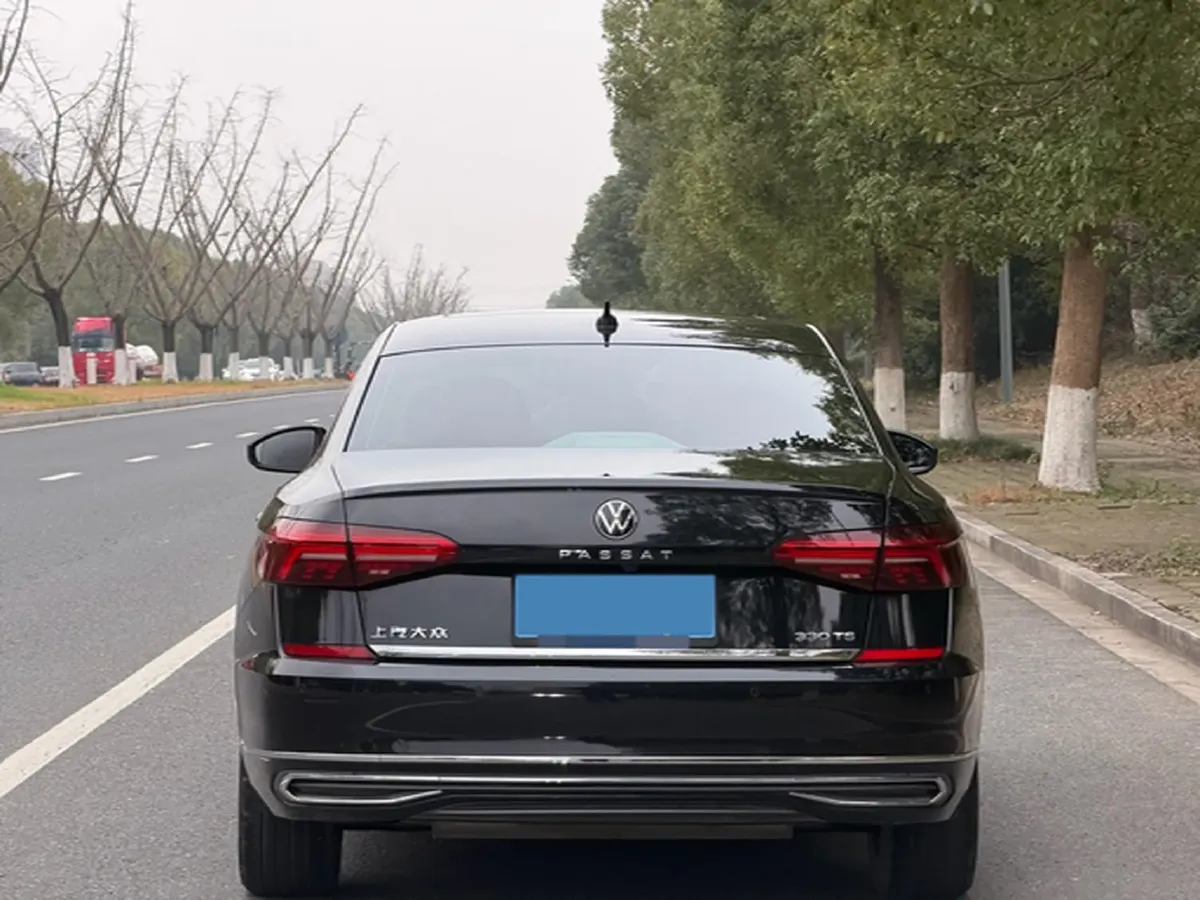 2020 Volkswagen Passat 2.0T 186HP L4 7DCT,autocango,china used car exporter,china ev exporter,chinese used car exporter,chinese used ev exporter