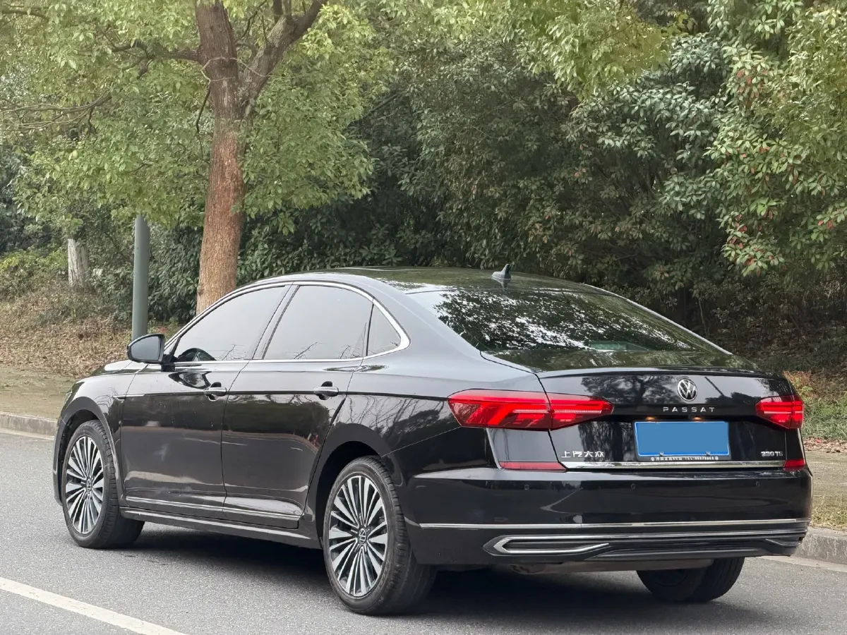 2020 Volkswagen Passat 2.0T 186HP L4 7DCT,autocango,china used car exporter,china ev exporter,chinese used car exporter,chinese used ev exporter
