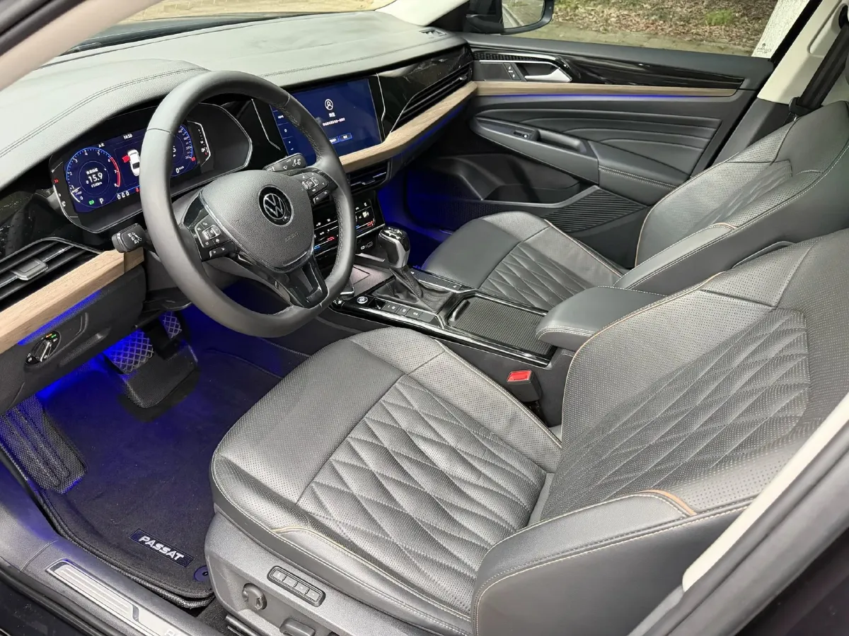 2020 Volkswagen Passat 2.0T 186HP L4 7DCT,autocango,china used car exporter,china ev exporter,chinese used car exporter,chinese used ev exporter