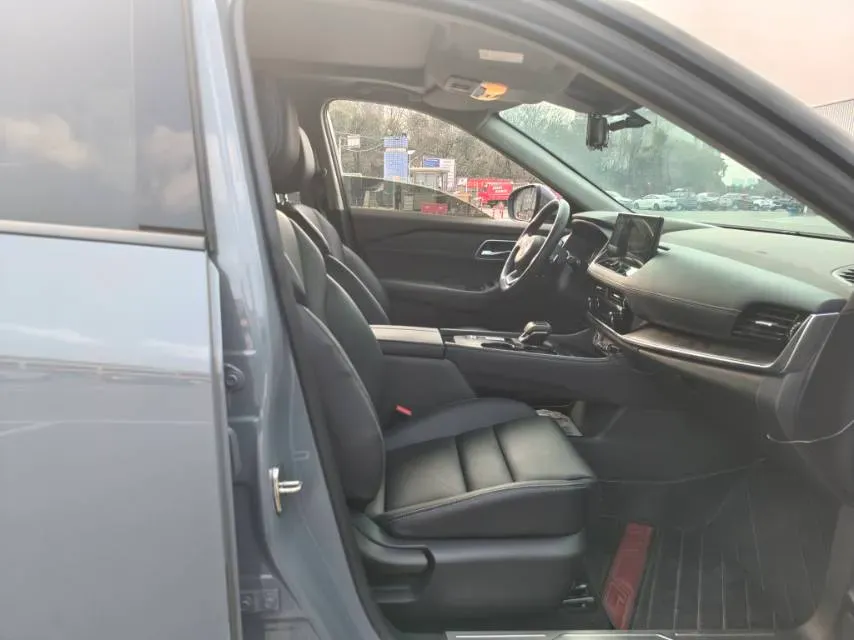 2021 Nissan X-Trail 1.5T 204HP L3 CVT,autocango,china used car exporter,china ev exporter,chinese used car exporter,chinese used ev exporter