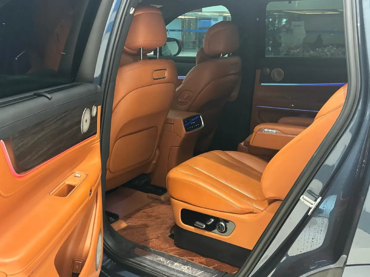 2024 AITO AITO M9 1.5T 152HP L4 REEV 42KWH,autocango,china used car exporter,china ev exporter,chinese used car exporter,chinese used ev exporter