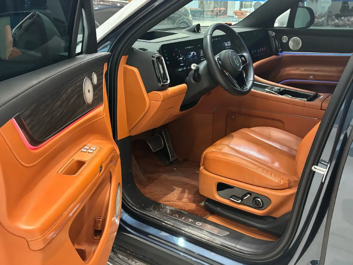 2024 AITO AITO M9 1.5T 152HP L4 REEV 42KWH,autocango,china used car exporter,china ev exporter,chinese used car exporter,chinese used ev exporter