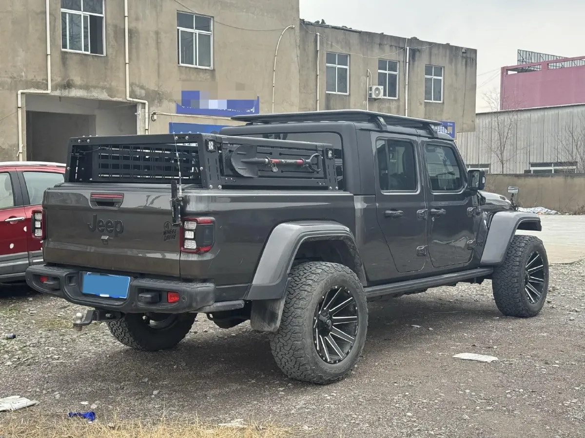 2022 Jeep Gladiator 3.6L 284HP V6 8AT,autocango,china used car exporter,china ev exporter,chinese used car exporter,chinese used ev exporter