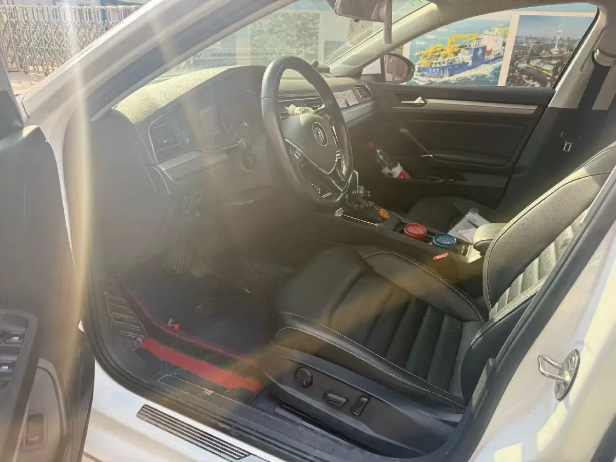 2019 Volkswagen Passat 1.4T 150HP L4 7DCT,autocango,china used car exporter,china ev exporter,chinese used car exporter,chinese used ev exporter