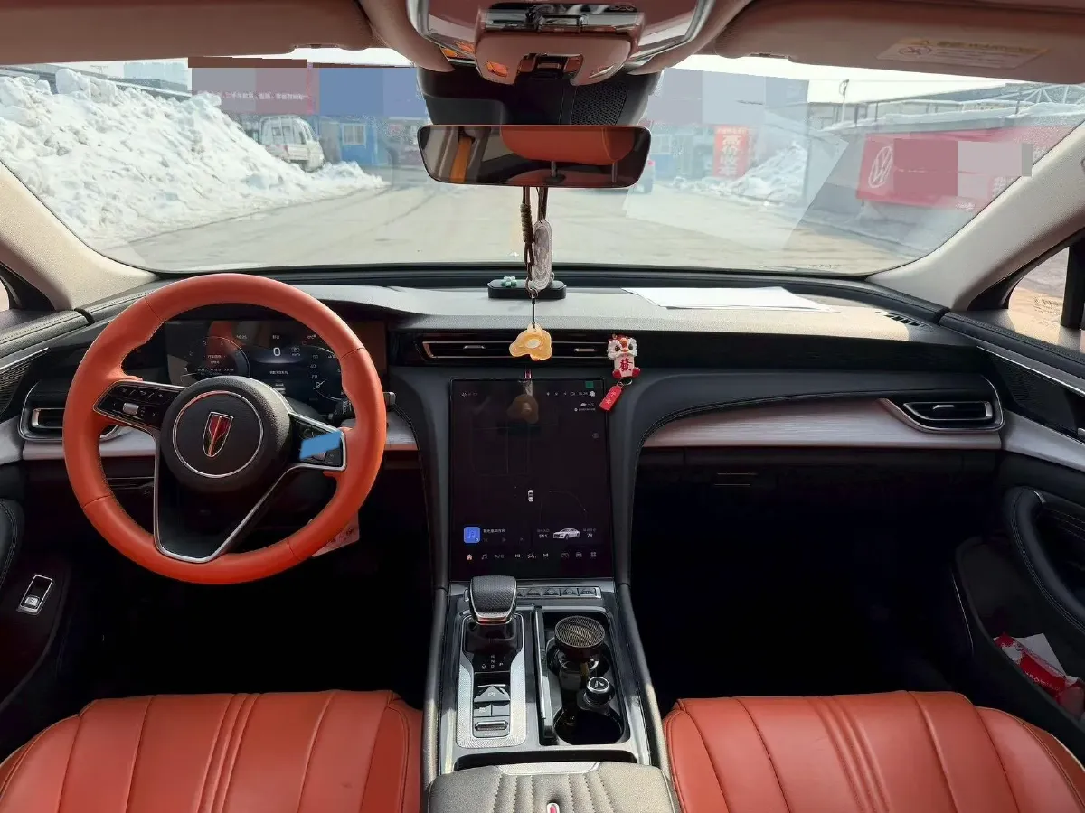 2024 HongQi H5 2.0T 224HP L4 8AT,autocango,china used car exporter,china ev exporter,chinese used car exporter,chinese used ev exporter