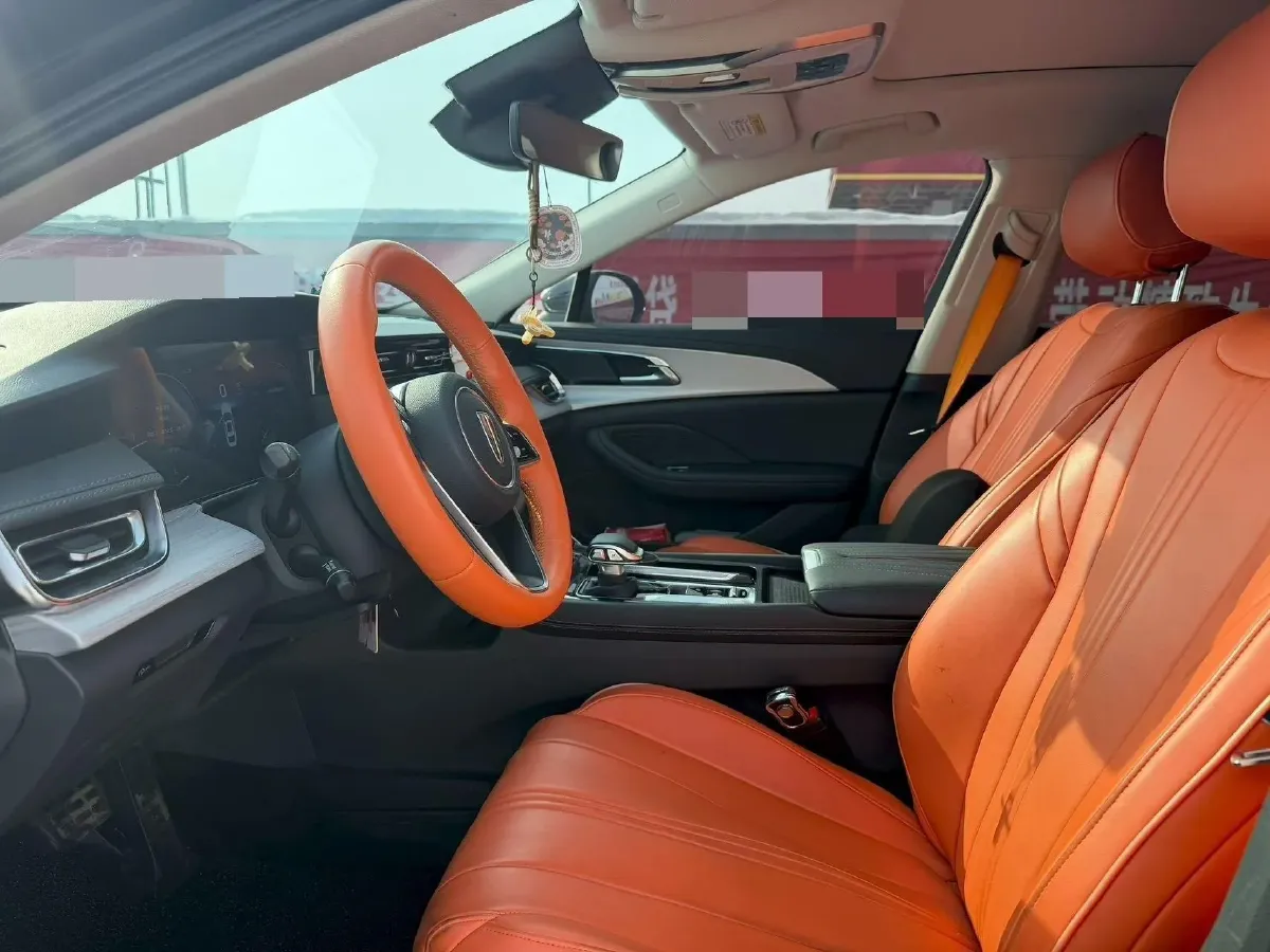 2024 HongQi H5 2.0T 224HP L4 8AT,autocango,china used car exporter,china ev exporter,chinese used car exporter,chinese used ev exporter