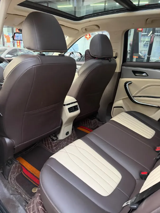 2021 Bestune T77 1.5T 169HP L4 7DCT,autocango,china used car exporter,china ev exporter,chinese used car exporter,chinese used ev exporter