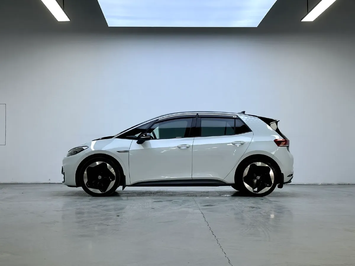 2023 Volkswagen ID.3 BEV 52.8KWH,autocango,china used car exporter,china ev exporter,chinese used car exporter,chinese used ev exporter