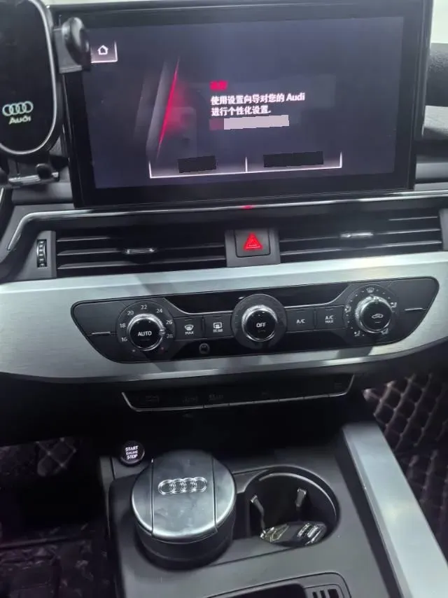 2020 Audi A4L 2.0T 190HP L4 7DCT,autocango,china used car exporter,china ev exporter,chinese used car exporter,chinese used ev exporter