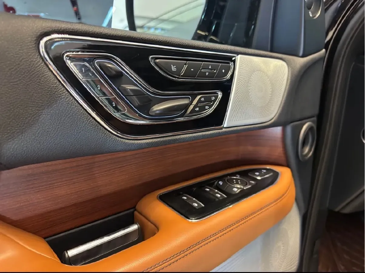 2018 Lincoln Navigator 3.5T 415HP V6 10AT,autocango,china used car exporter,china ev exporter,chinese used car exporter,chinese used ev exporter