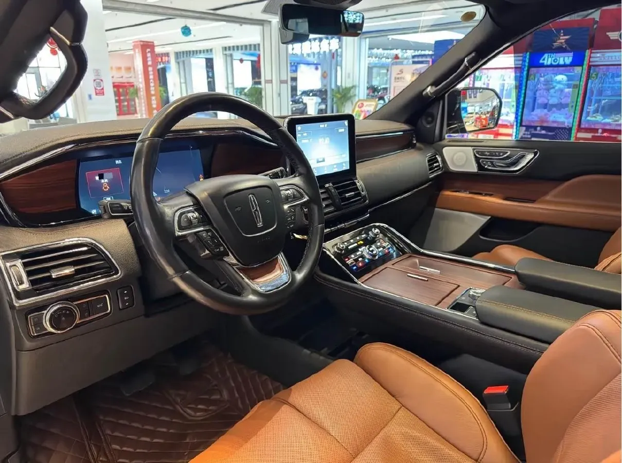 2018 Lincoln Navigator 3.5T 415HP V6 10AT,autocango,china used car exporter,china ev exporter,chinese used car exporter,chinese used ev exporter