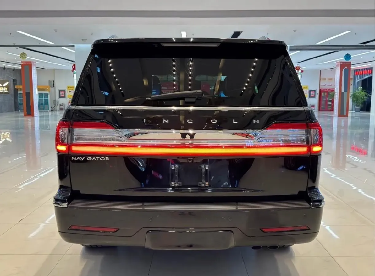 2018 Lincoln Navigator 3.5T 415HP V6 10AT,autocango,china used car exporter,china ev exporter,chinese used car exporter,chinese used ev exporter