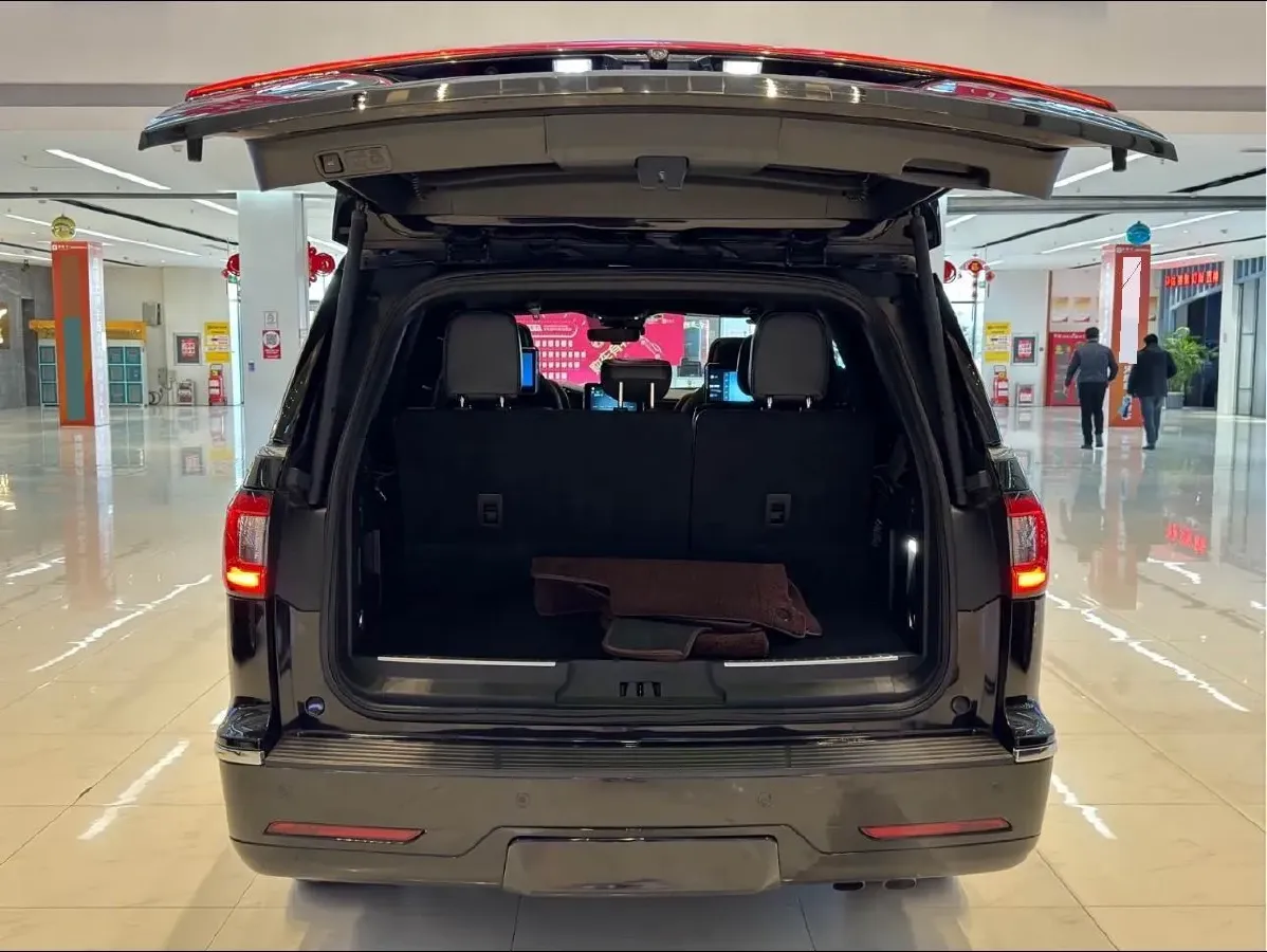 2018 Lincoln Navigator 3.5T 415HP V6 10AT,autocango,china used car exporter,china ev exporter,chinese used car exporter,chinese used ev exporter