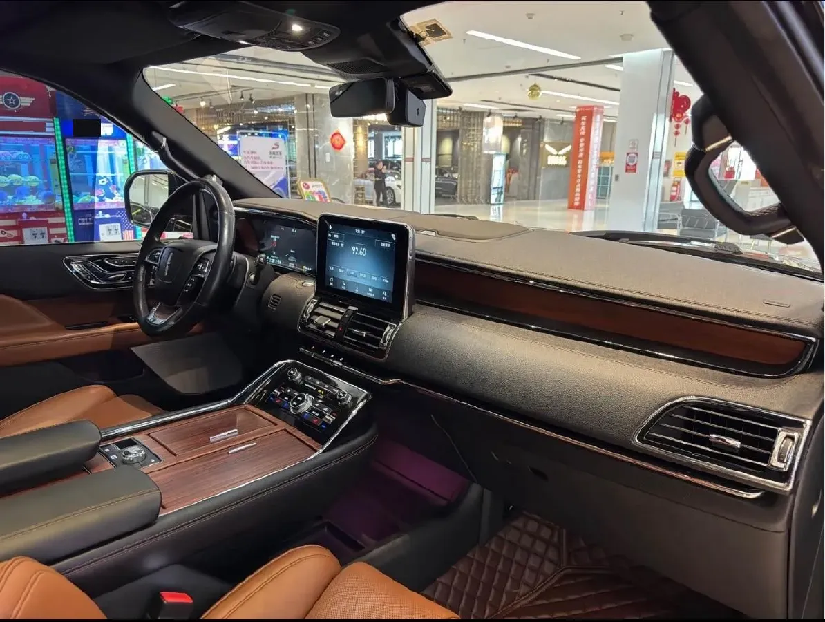 2018 Lincoln Navigator 3.5T 415HP V6 10AT,autocango,china used car exporter,china ev exporter,chinese used car exporter,chinese used ev exporter