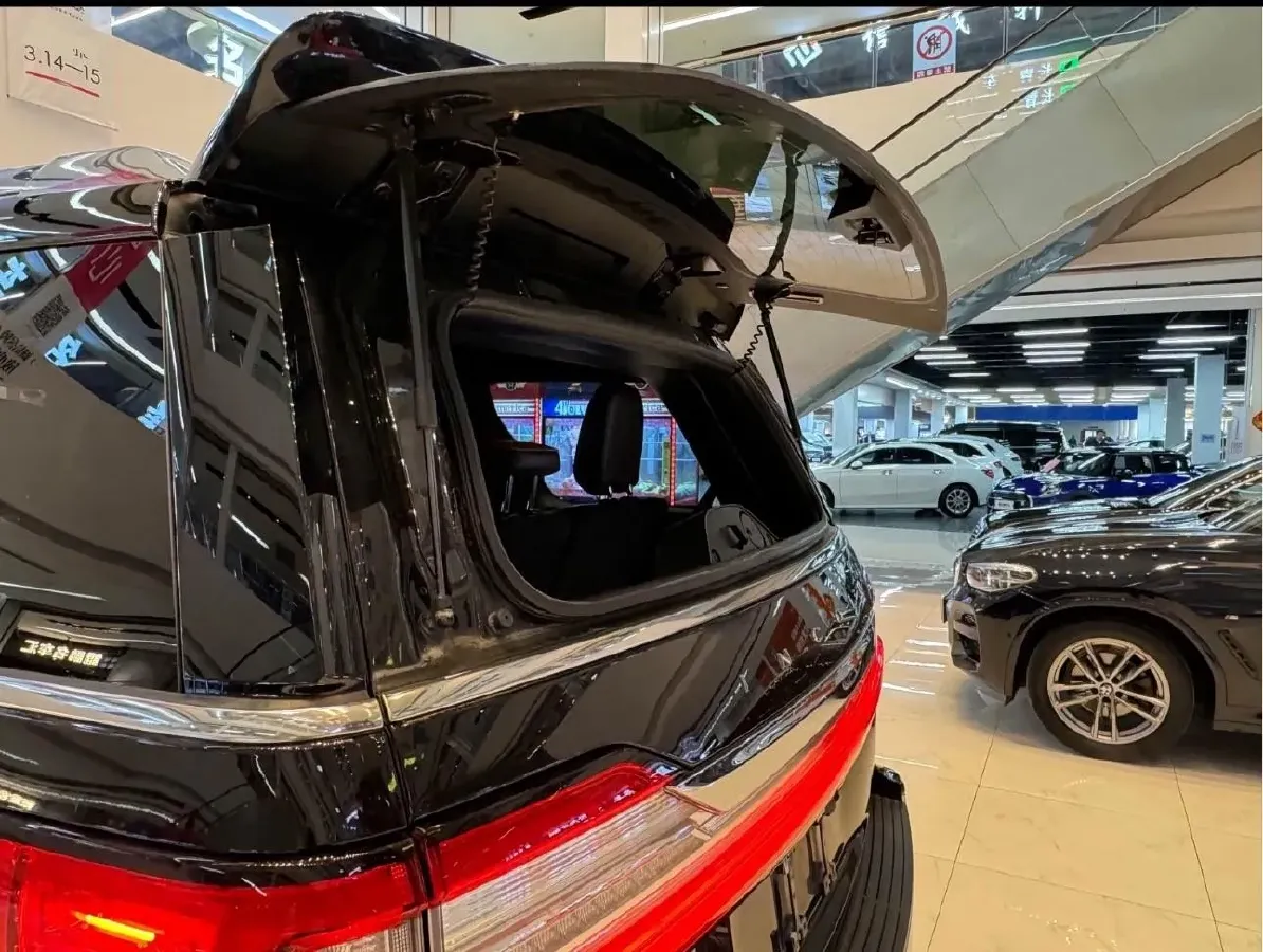 2018 Lincoln Navigator 3.5T 415HP V6 10AT,autocango,china used car exporter,china ev exporter,chinese used car exporter,chinese used ev exporter