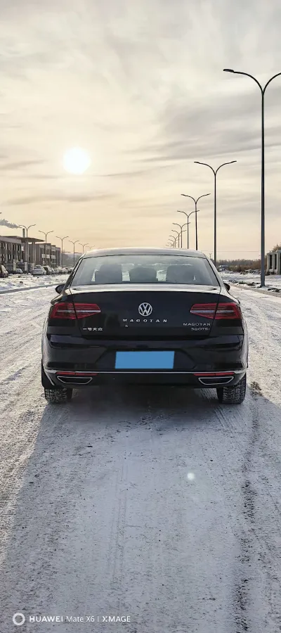 2018 Volkswagen Magotan 1.8T 180HP L4 7DCT,autocango,china used car exporter,china ev exporter,chinese used car exporter,chinese used ev exporter