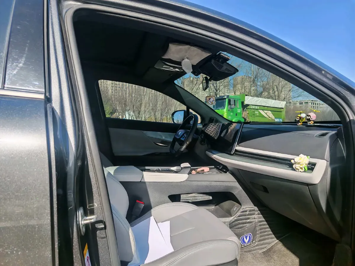 2023 ChangAn UNI-T 1.5T 188HP L4 7DCT,autocango,china used car exporter,china ev exporter,chinese used car exporter,chinese used ev exporter