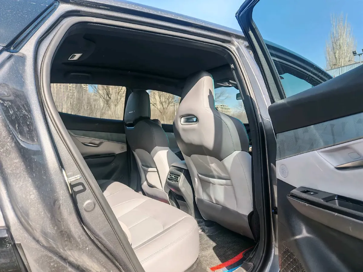 2023 ChangAn UNI-T 1.5T 188HP L4 7DCT,autocango,china used car exporter,china ev exporter,chinese used car exporter,chinese used ev exporter