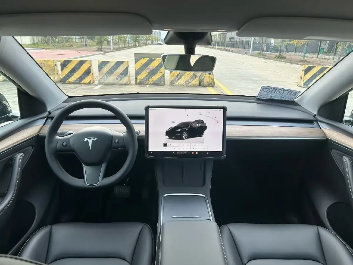 2022 Tesla Model Y BEV 60KWH,autocango,china used car exporter,china ev exporter,chinese used car exporter,chinese used ev exporter