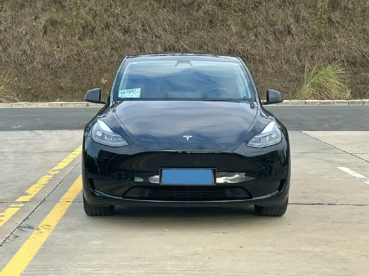 2022 Tesla Model Y BEV 60KWH,autocango,china used car exporter,china ev exporter,chinese used car exporter,chinese used ev exporter